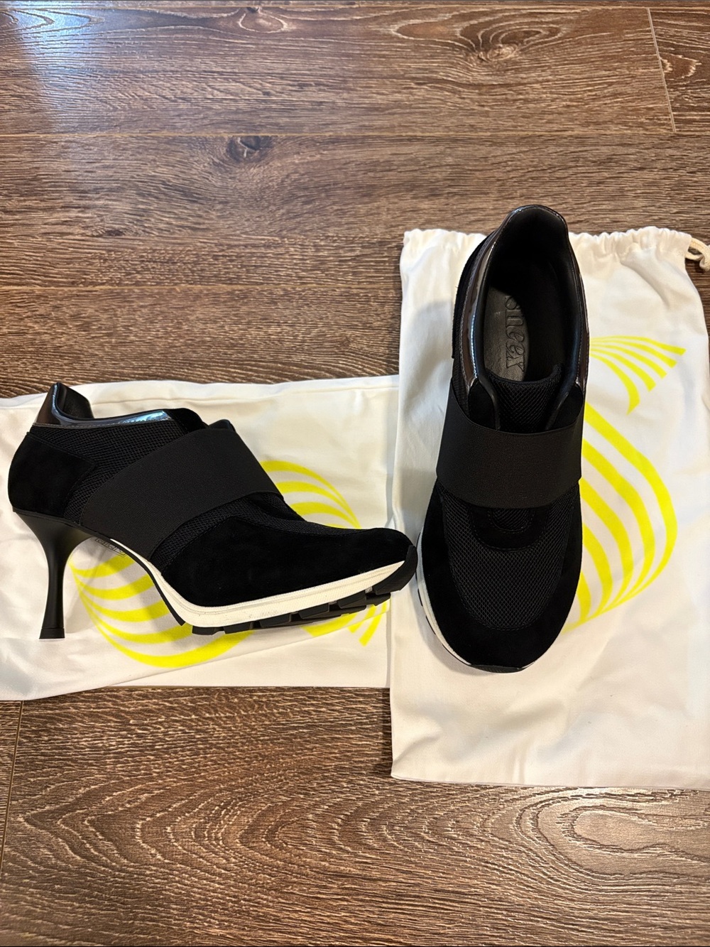 Sneex Icon heeled sneaker
